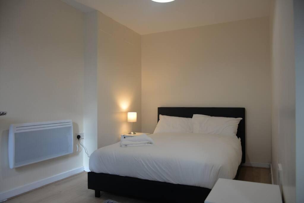 London 4 Bedroom House Luaran gambar
